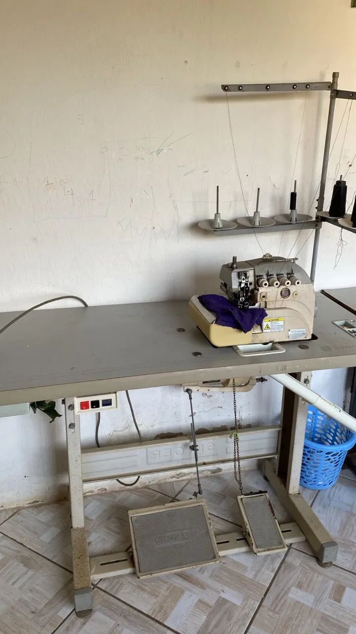 2 MÁQUINAS DE COSTURA (1 INTERLOCK E 1 RETA) - Foto 2