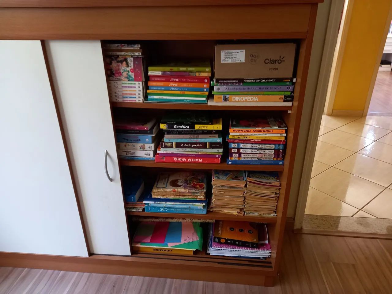Livreira móvel 