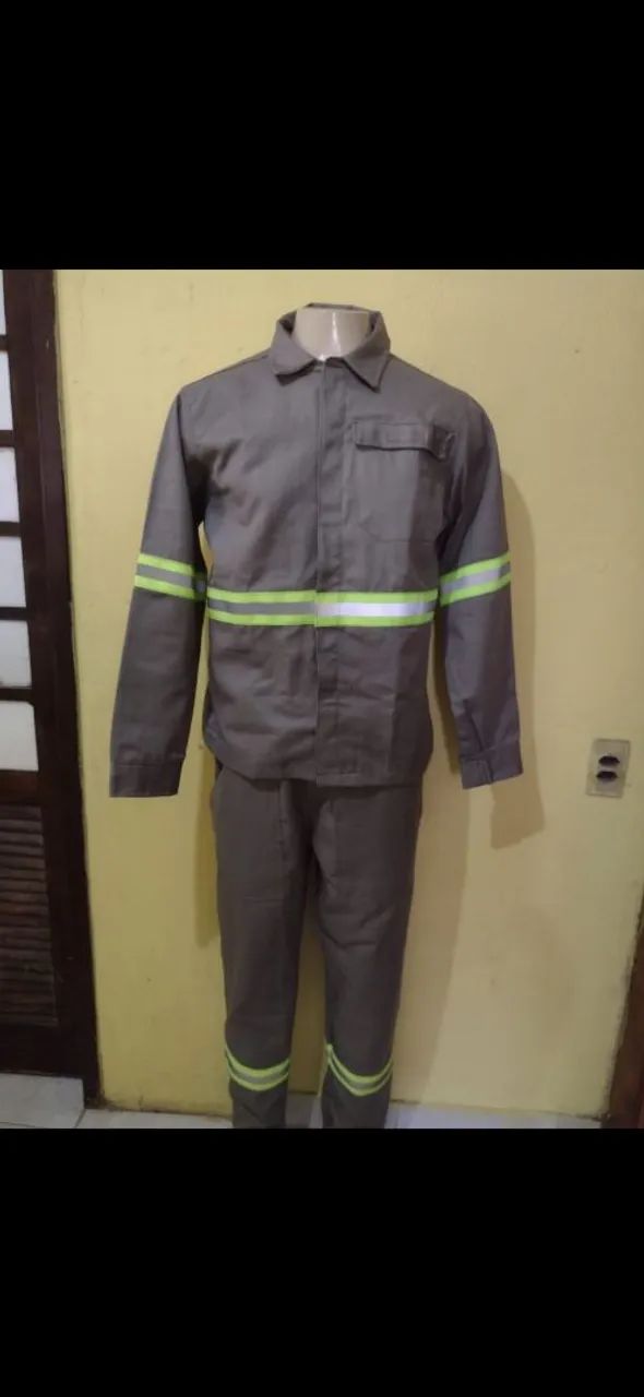 Uniformes profissionais em geral
