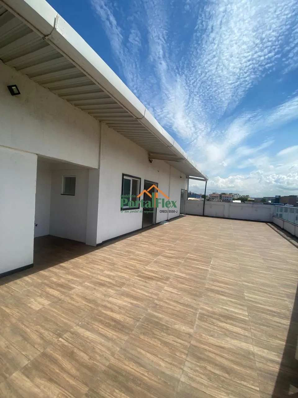 Sala á locação em Colina de Laranjeiras, Serra/ES
