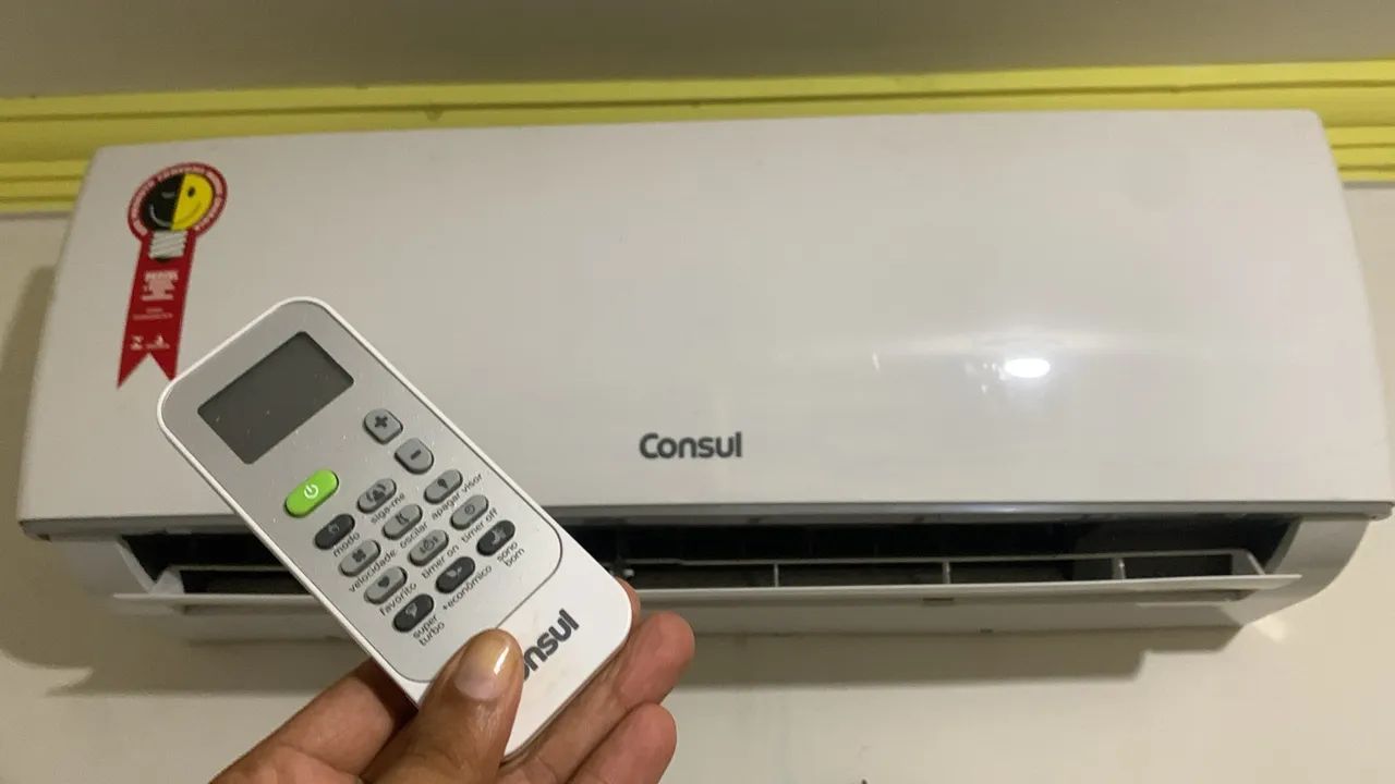 (NOVO 1 MÊS DE USO) Ar-condicionado Split 9.000 BTUs Consul Triple Inverter Frio - Foto 3