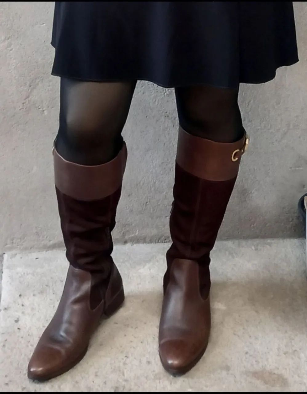Botas de couro e camurça - Elegância e conforto - Foto 2