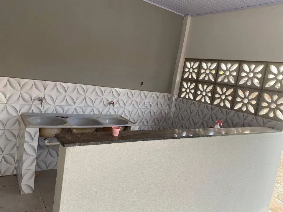 # CASA 3 QUARTOS 1 BANHEIRO  - Foto 3