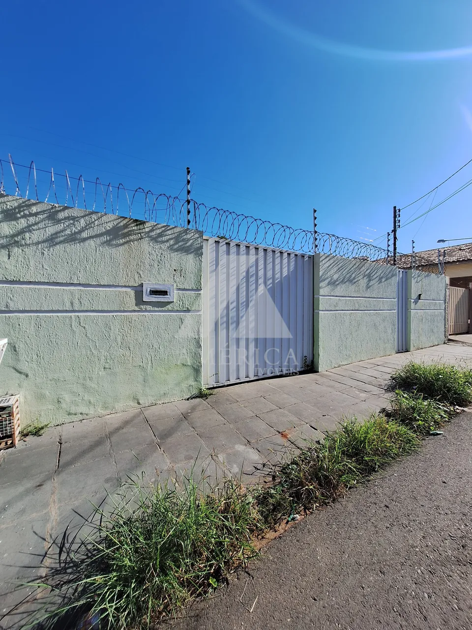 Casa no bairro Baú (Comercial ou Residencial) - 221m²
