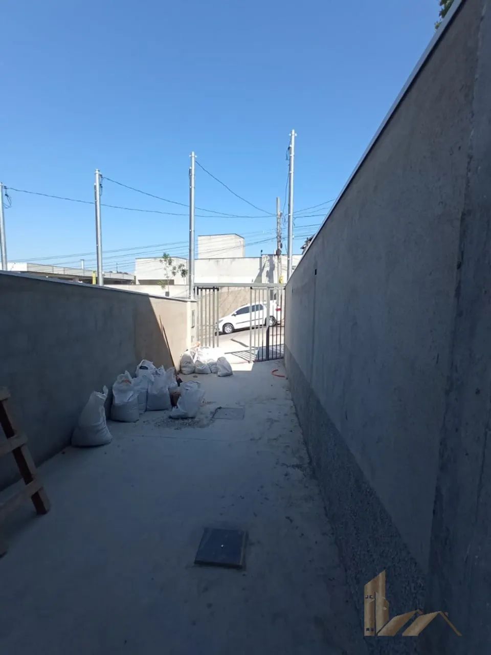 CASA DISPONÍVEL PARA VENDA, 2 QUARTOS SENDO 1 COM VARANDA, 67M² POR R$ 439.000,00 - JARDIM - Foto 2