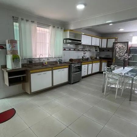 Casa com quatro quartos sendo um suíte -  Planalto - 200m ² - Foto 4