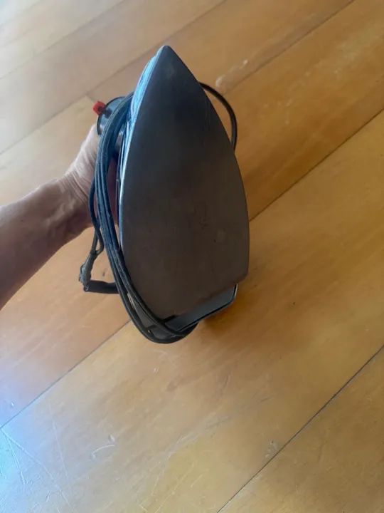 Ferro de Passar Roupa Black & Decker - Foto 3