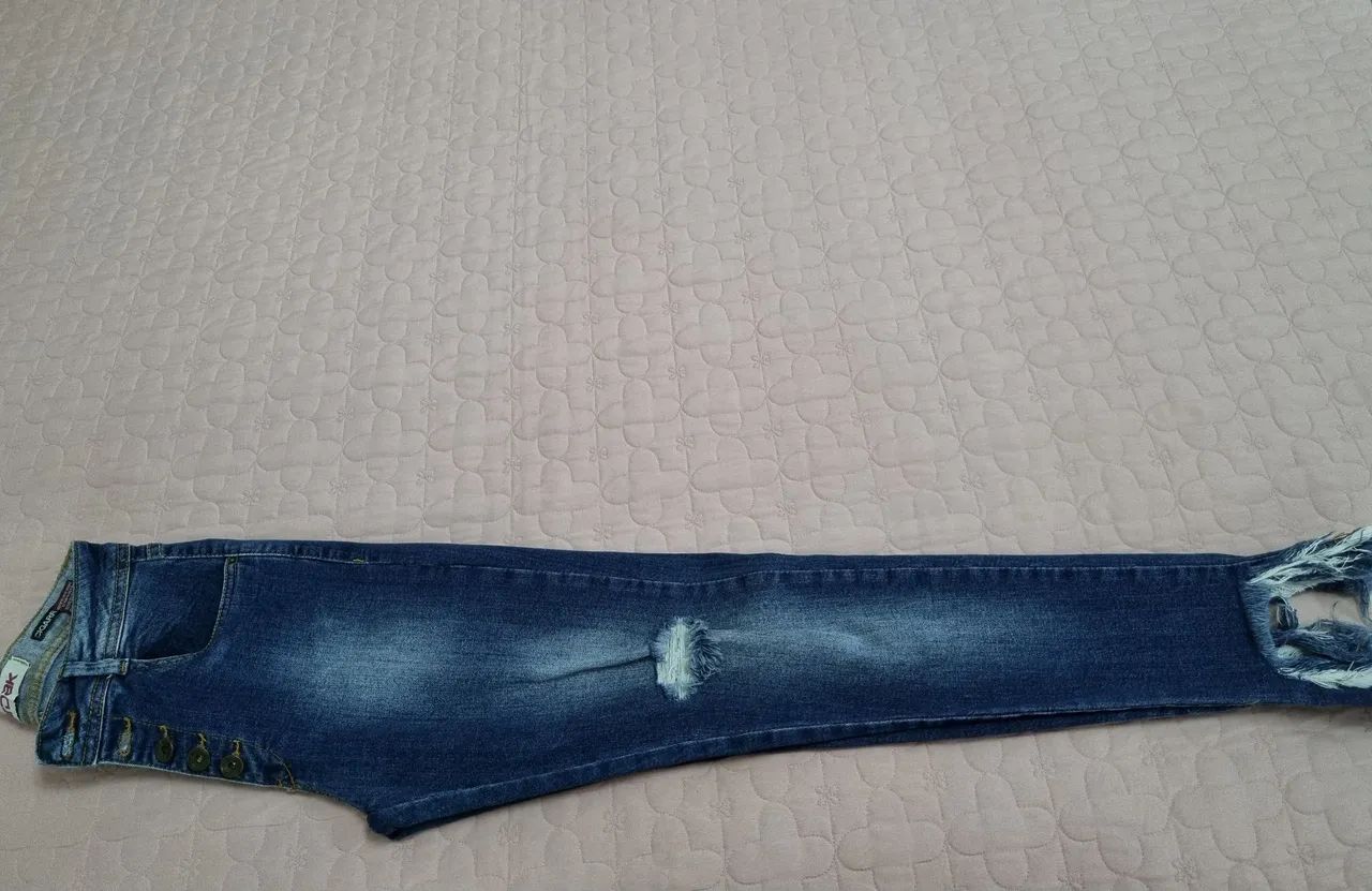Calça jeans cigarrete Dardak jeans número 40  - Foto 5