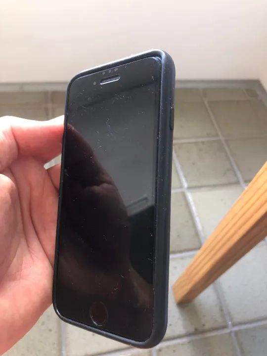 iPhone 8 SE 2020 em perfeito estado - Foto 2