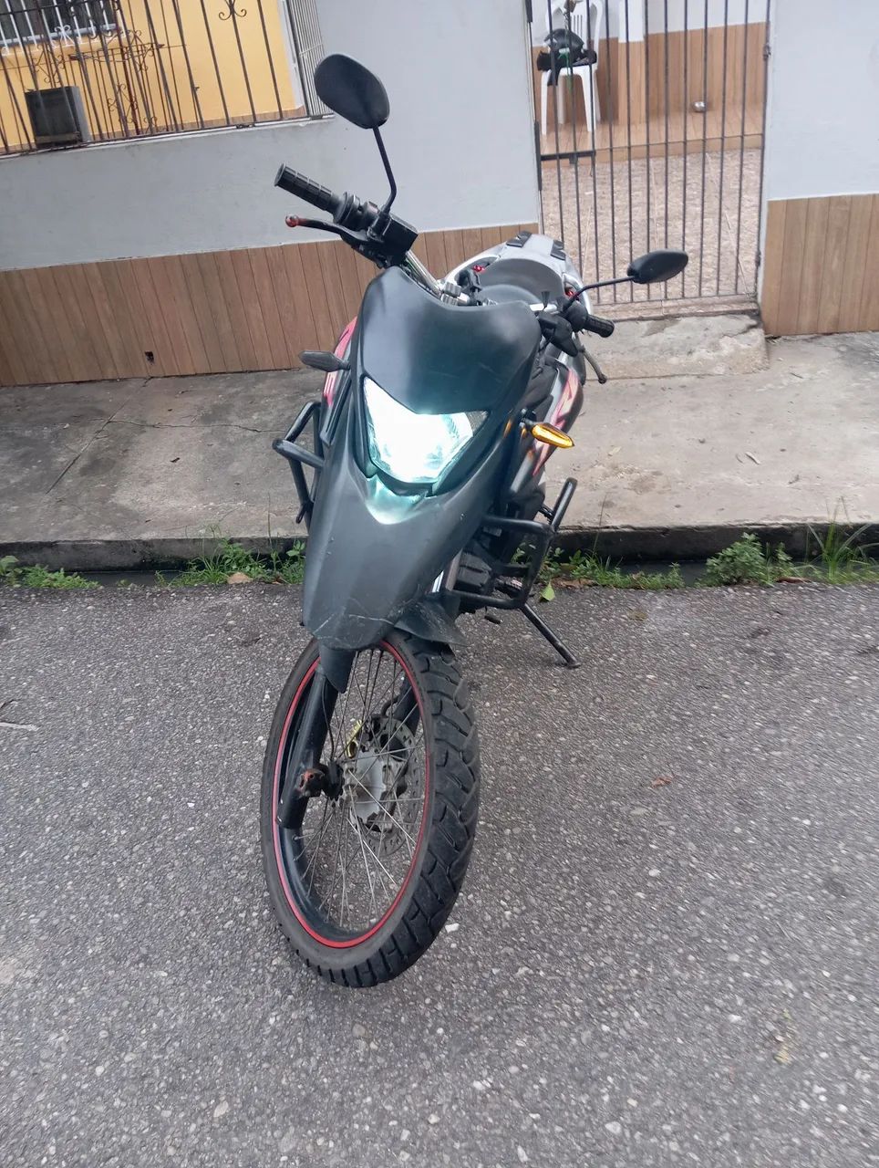 XRE 300