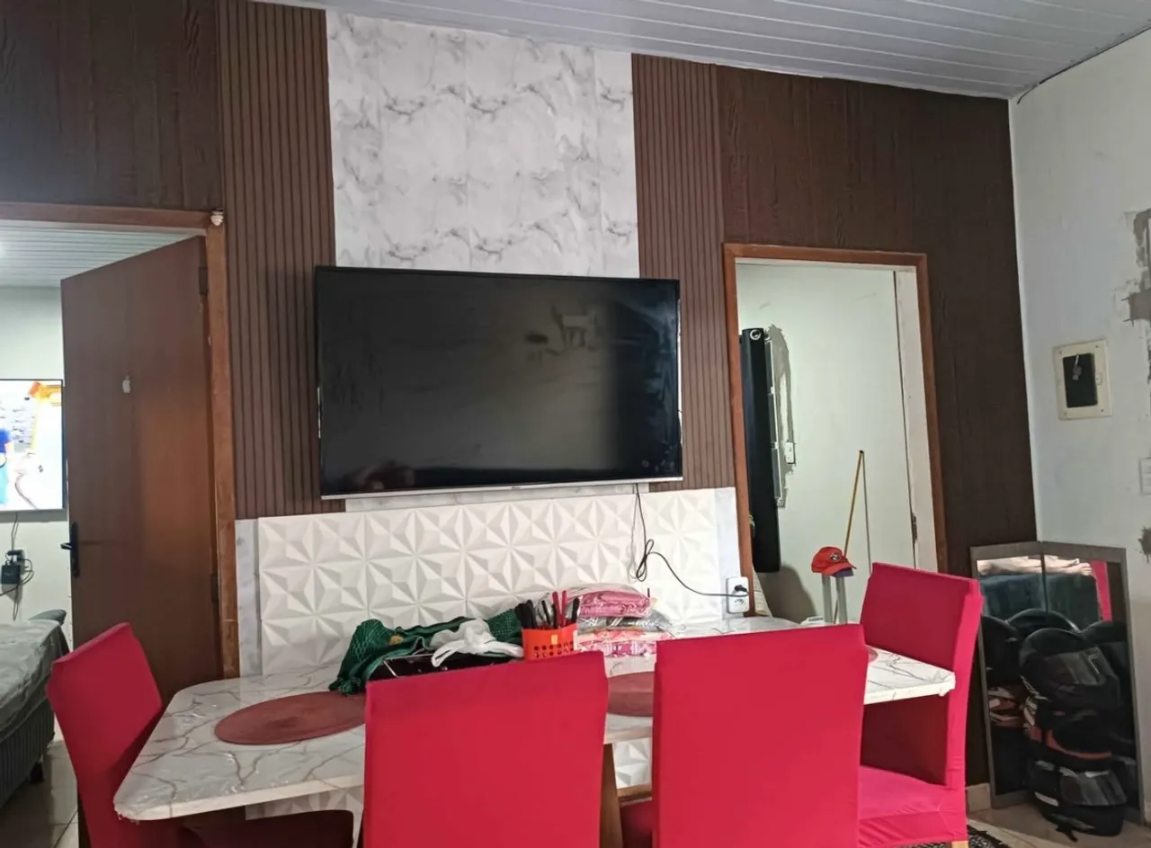 Vendo casa na cremação bem localizada k