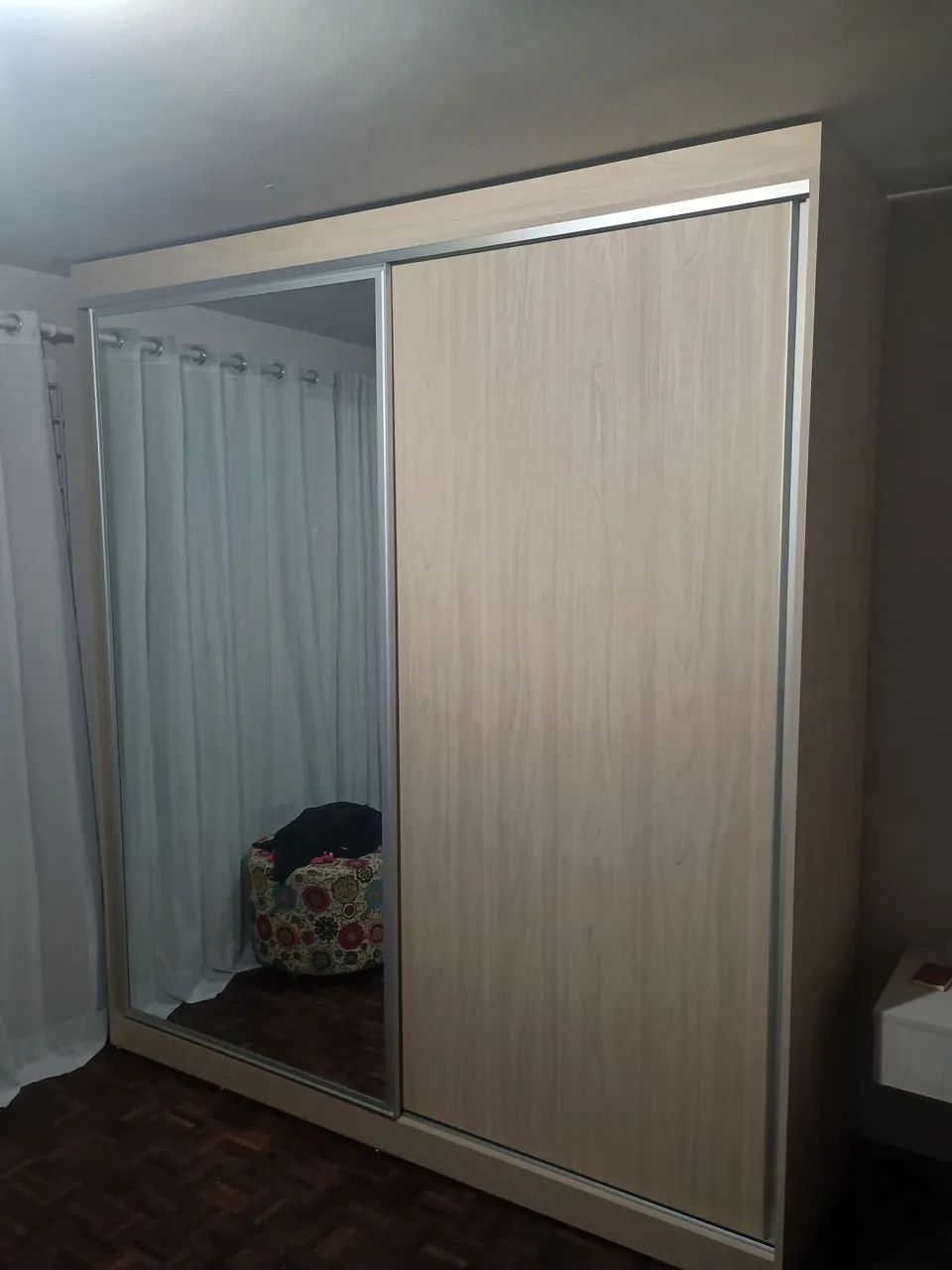 Guarda roupa solteiro feito sob medida - Foto 4