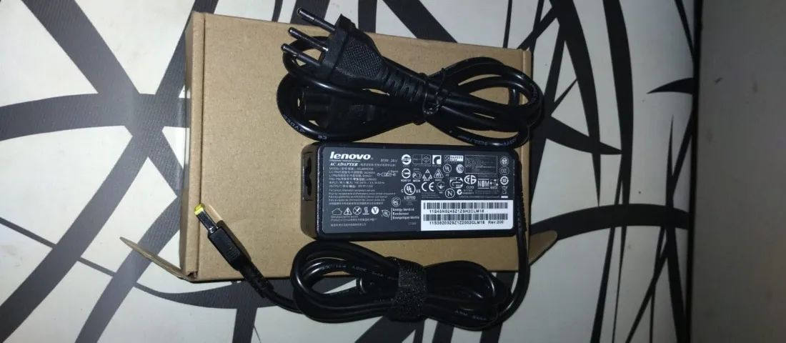 Fonte  Lenovo G40-80 G40-70 B40-70 Plug Usb 20v