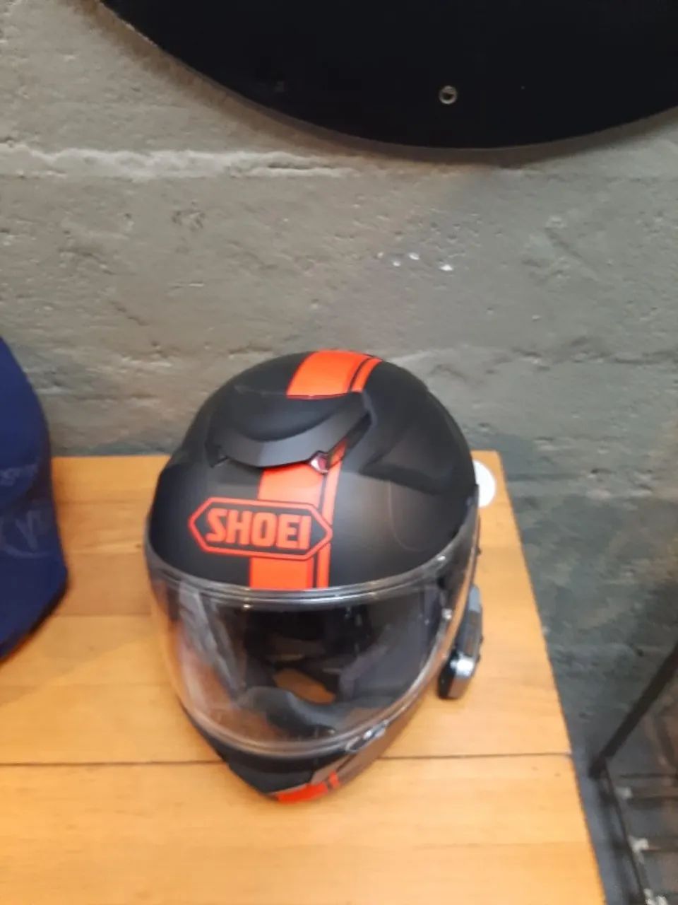 Capacete Moto - Shoei Gt Air  Preto Fosco  e vermelho  tamanho P  -  Peso: 1390g 