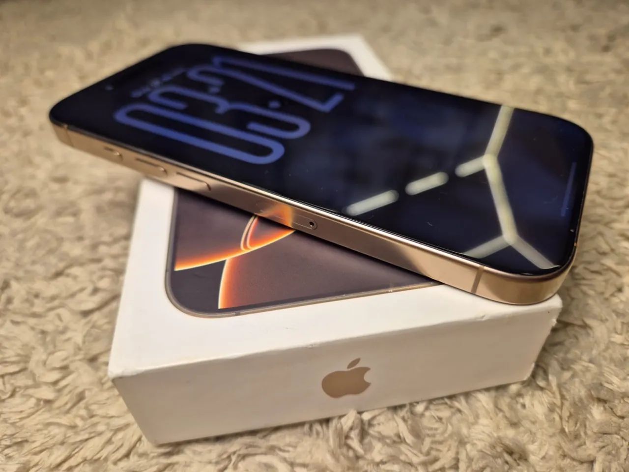 iPhone 16 Pro 1TB Desert Titanium Impecável Bateria 98% Caixa +