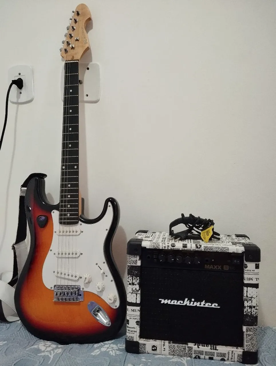 Guitarra Stratocaster + Amplificador