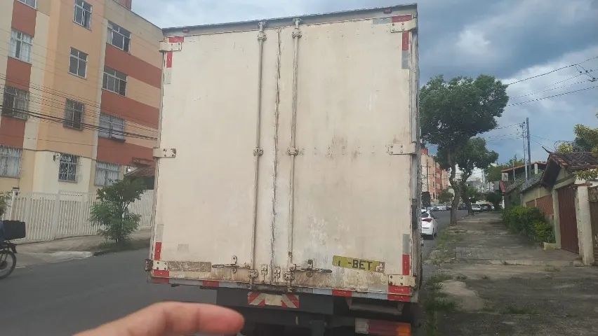 Caminhao bau 709 - Foto 7