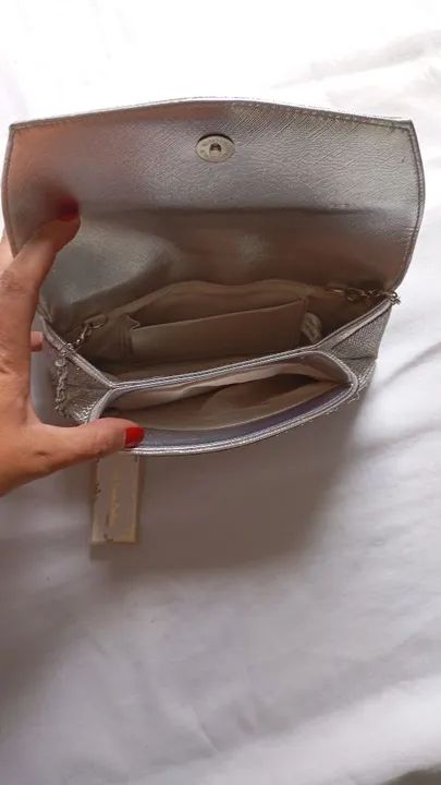 Bolsa de mão Festa prata com detalhes em pedraria Nova - Foto 3