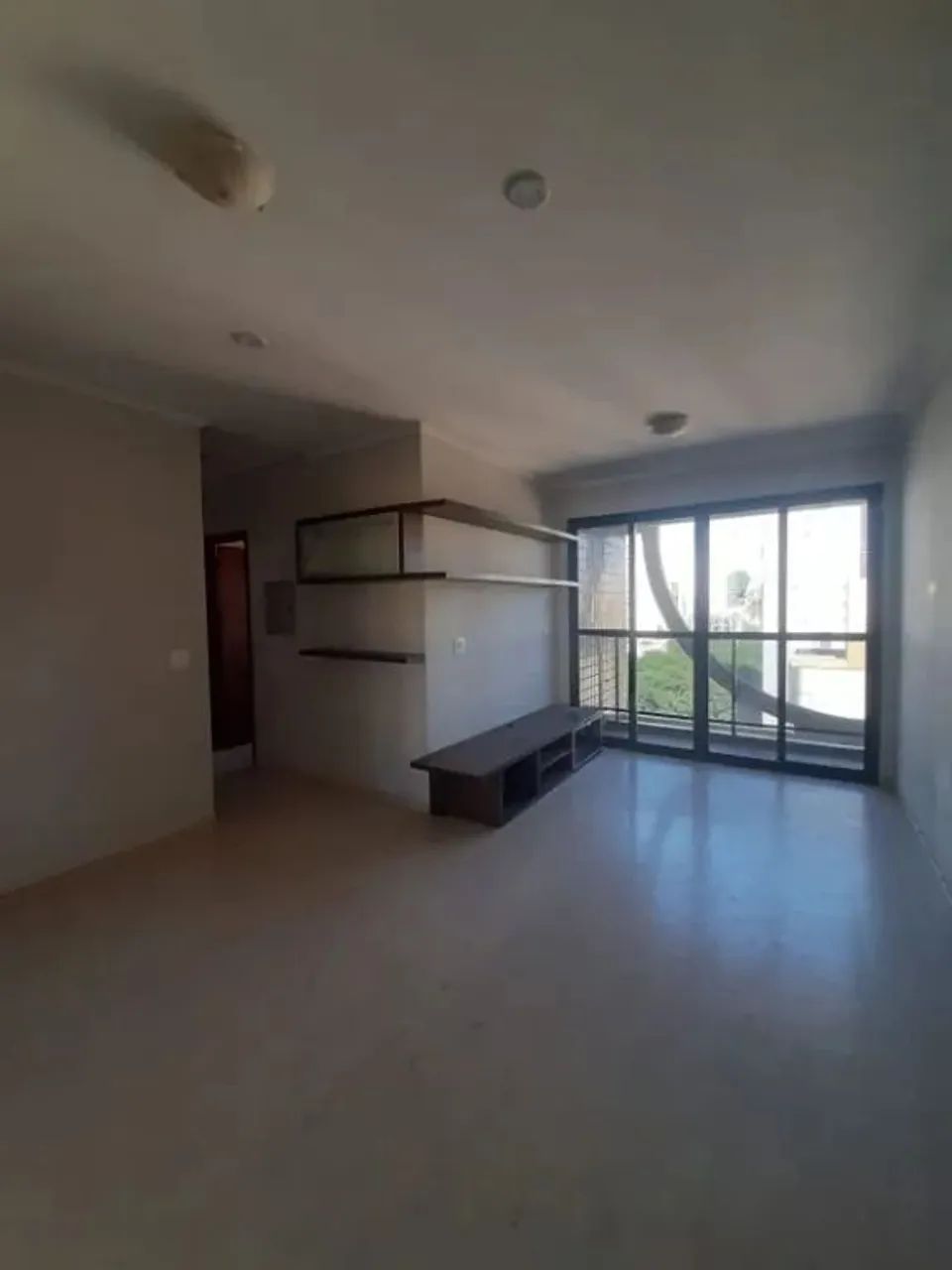 Apartamento com 2 dormitórios para alugar, 70 m² por R$ 3.751,63/mês - Mansões Santo Antôn