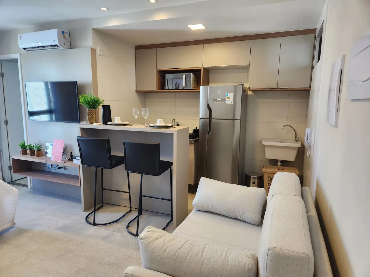 Oportunidade Baixou o preço Apartamento Studio pronto com Alta Rentabilidade e excelente m