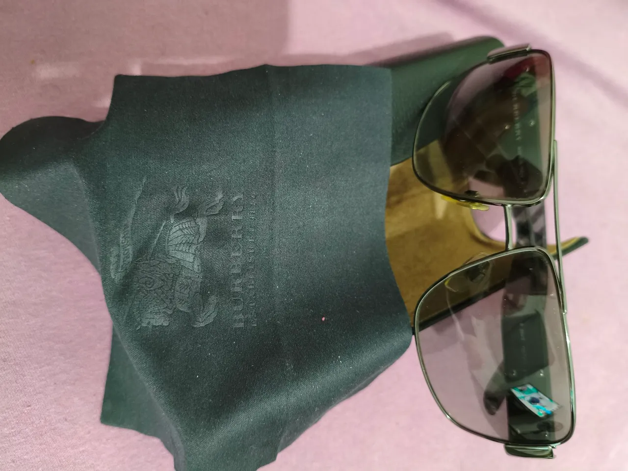 Óculos Burberry Elegante!