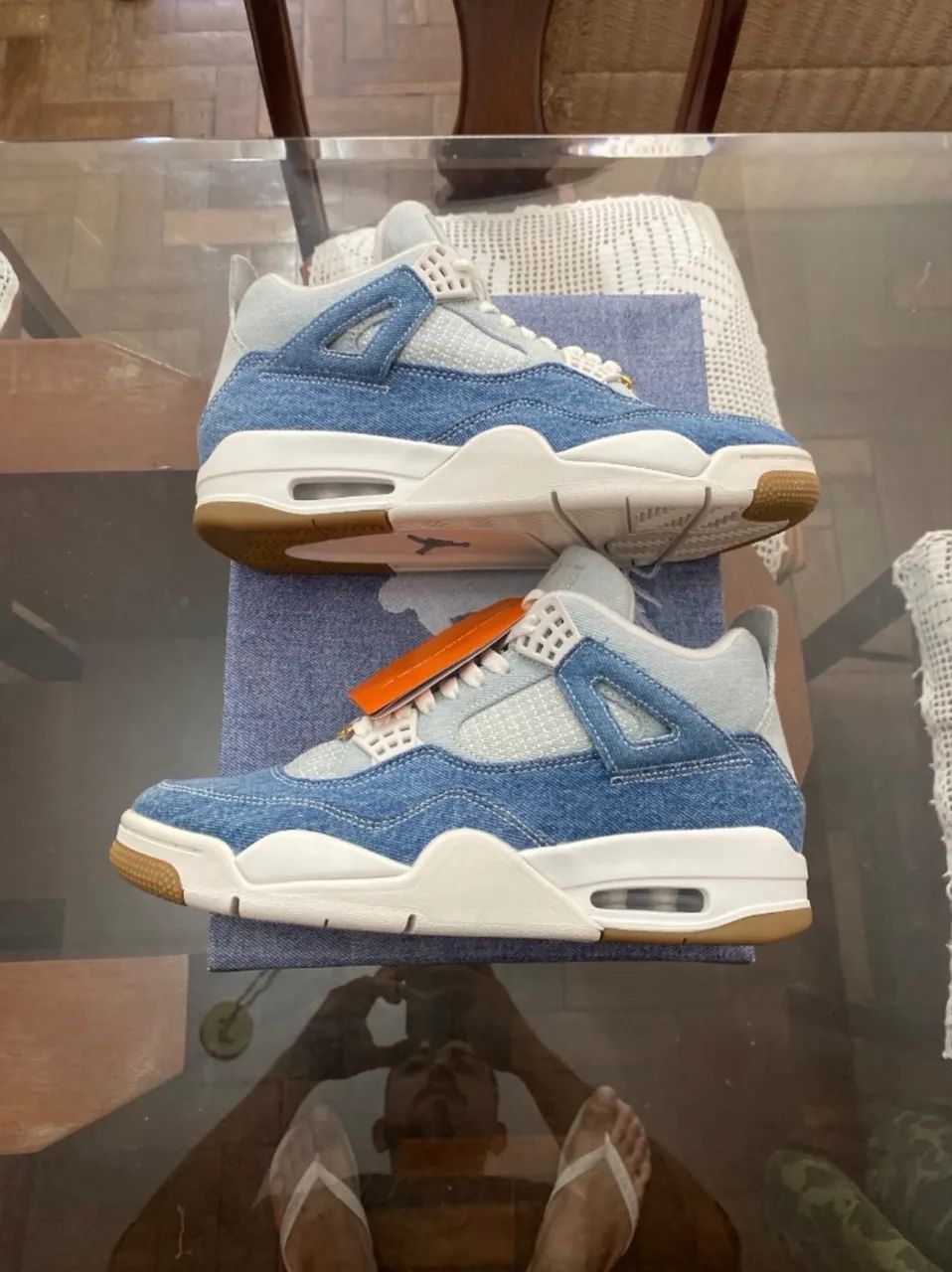 Jordan 4 worn blue 