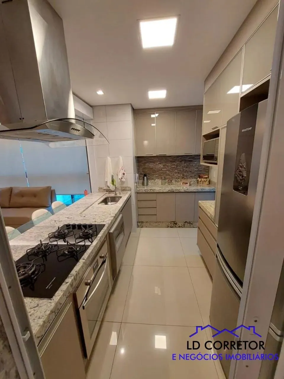 Apartamento à venda no Setor Marista, Goiânia-GO 3 quartos, 3 suítes, 3 salas, 4 banheiros
