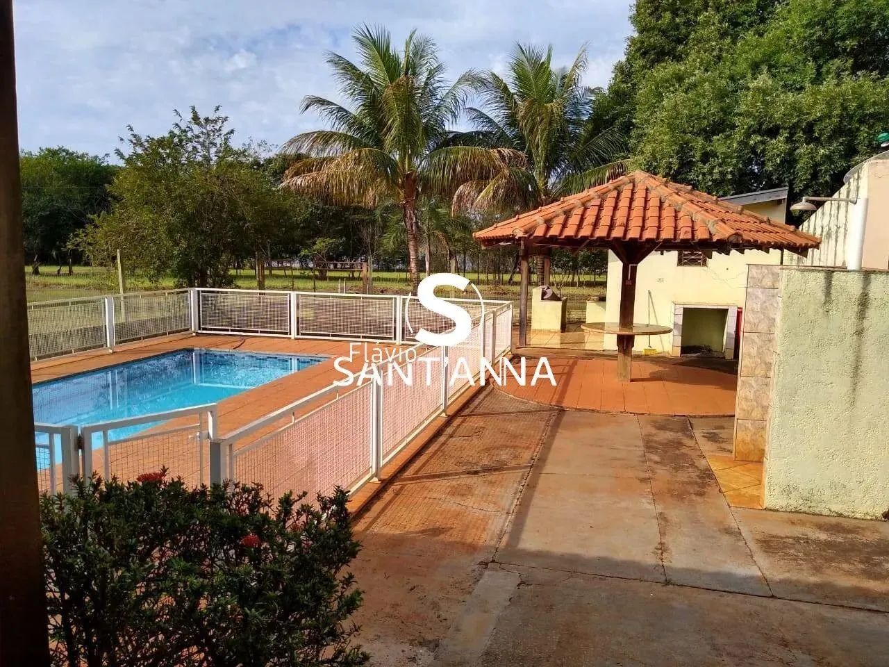 VENDE-SE RANCHO EM CONDOMÍNIO FECHADO EM INDIAPORÃ SP - Foto 5
