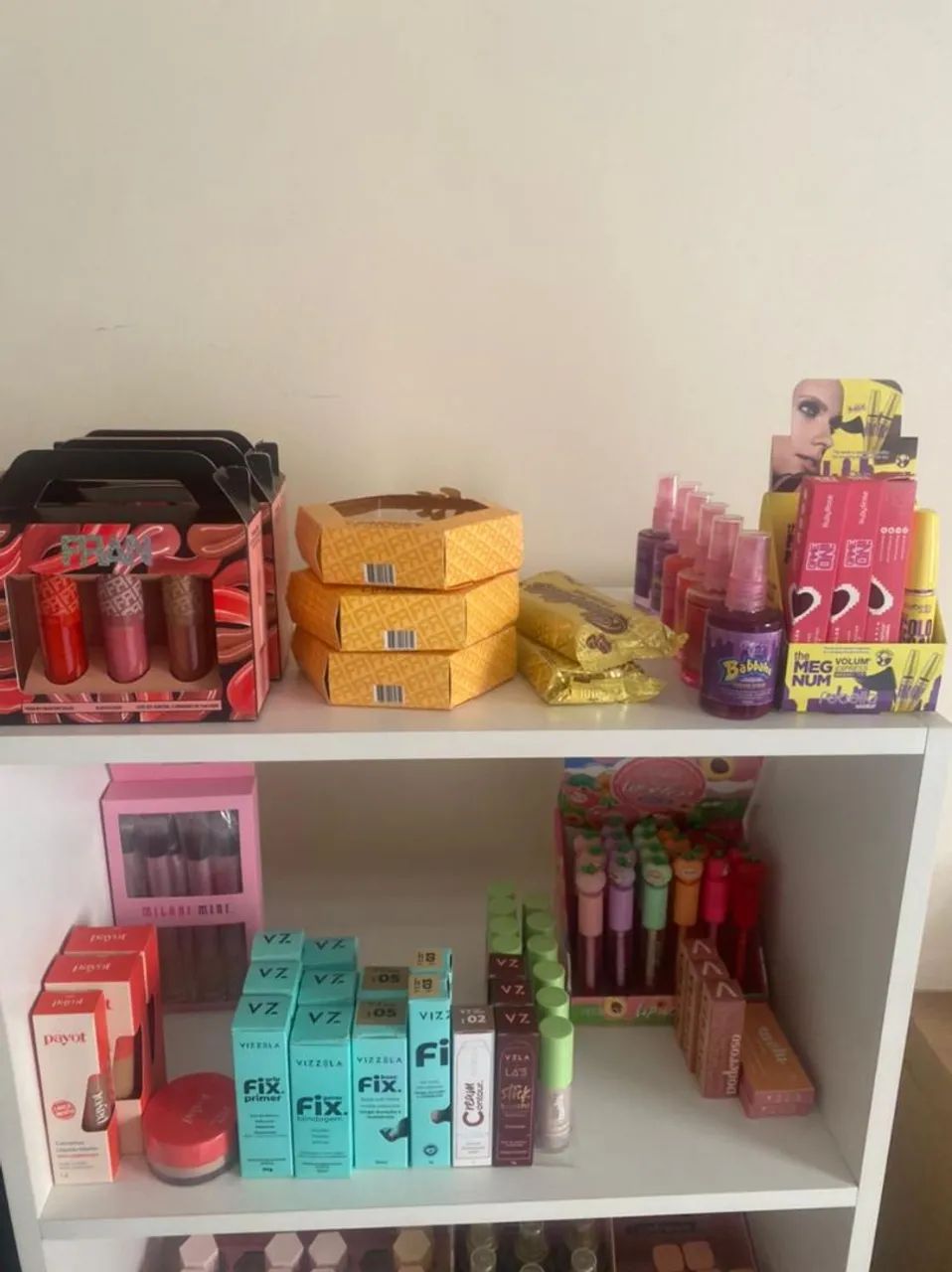 Passo estoque de maquiagem, com produtos originais e com boa validade  - Foto 2