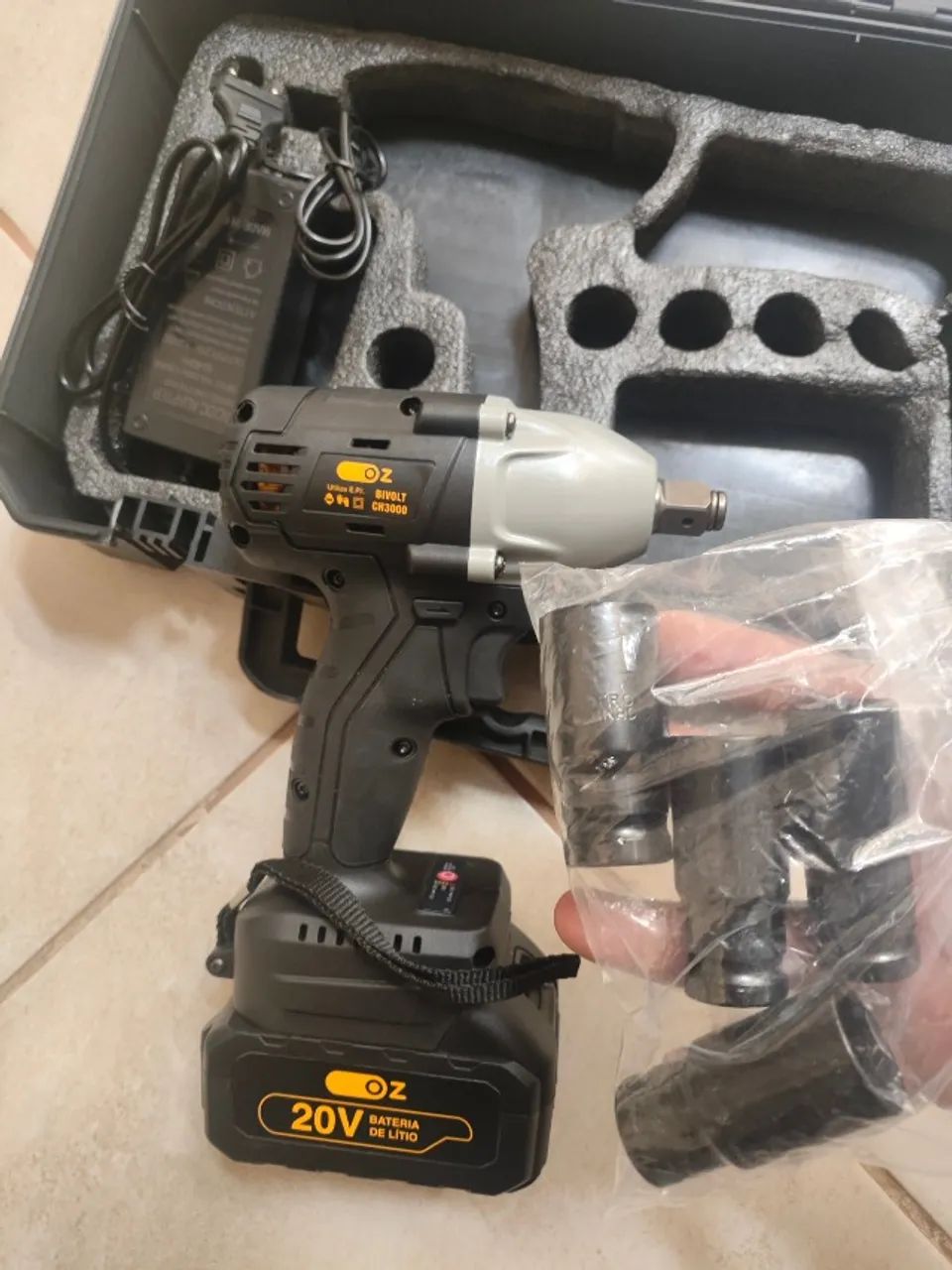 Chave de impacto com acessórios  - Foto 3