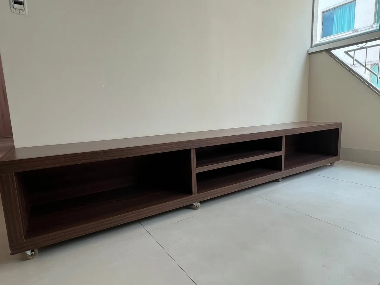 Rack de TV Planejado para painel com rodinhas