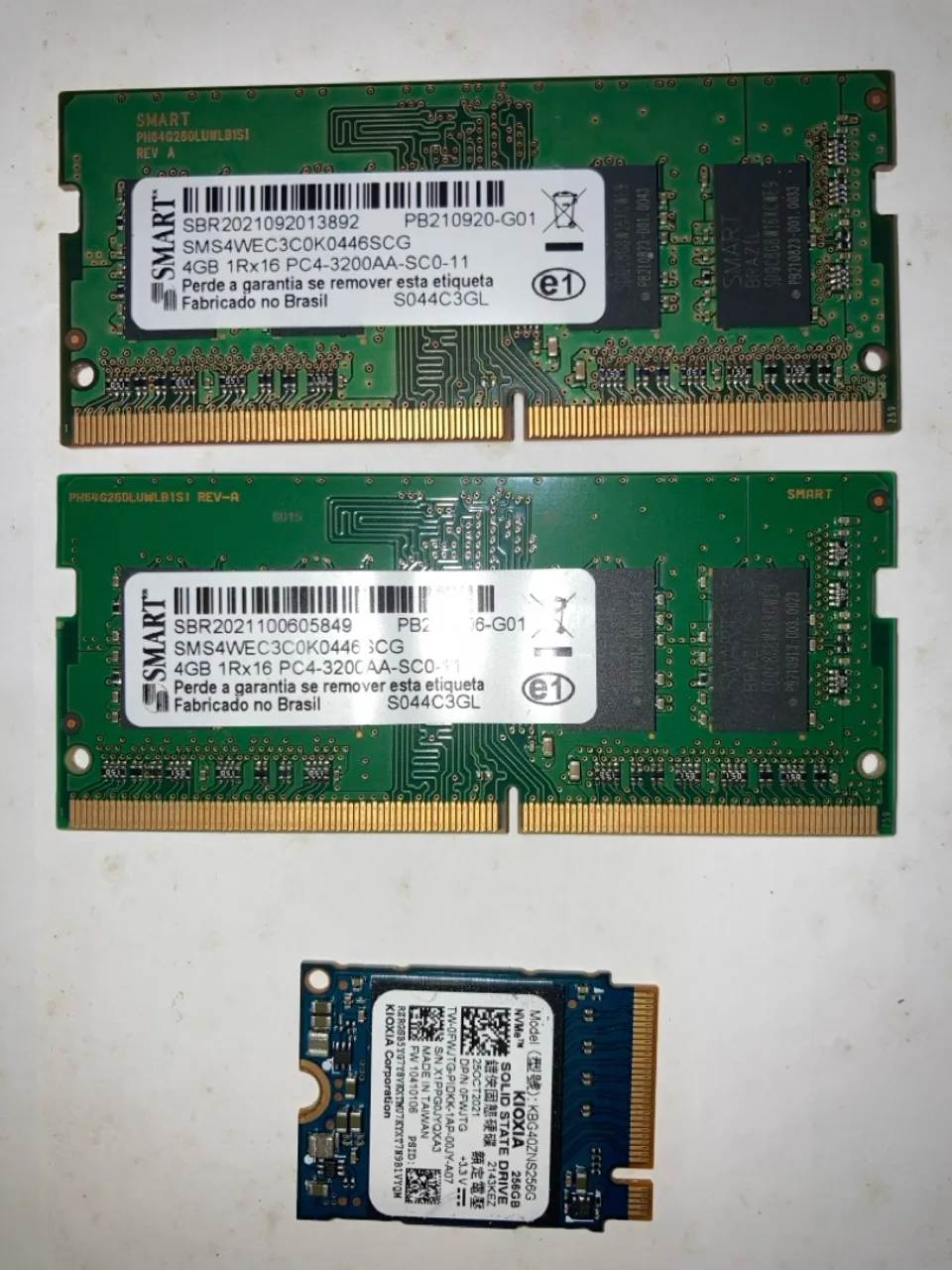 Kit para upgrade de notebook 8GB RAM + 256GB SSD