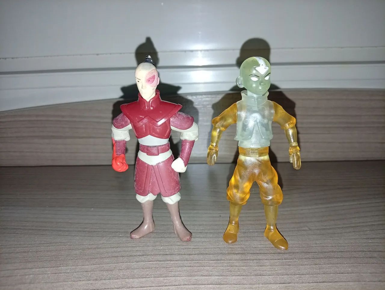 Bonecos Mc Donald's Da Série Animada Avatar - Zuko + Aang na forma avatar 