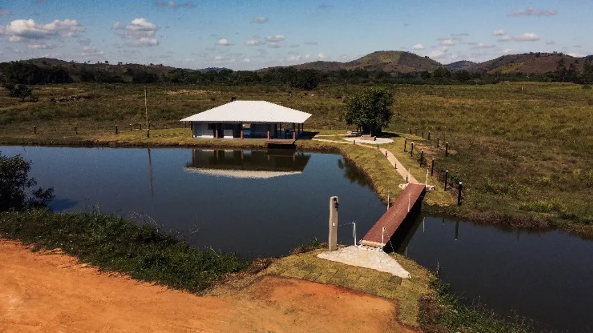 Chácara à Venda em Itaperuna - 2.000 m² | Escritura | Financia | Mobiliada