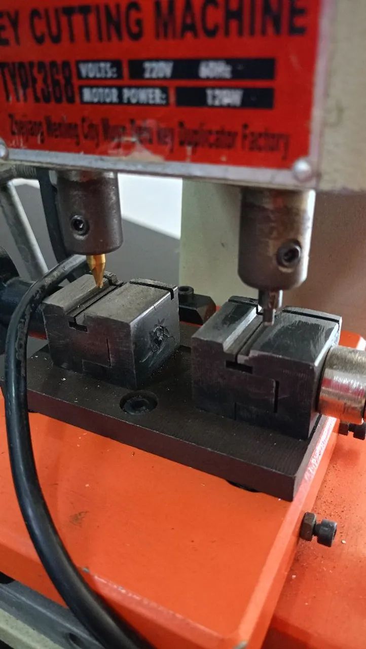 COPIADORA DE CHAVE PANTOGRÁFICA  - Foto 2