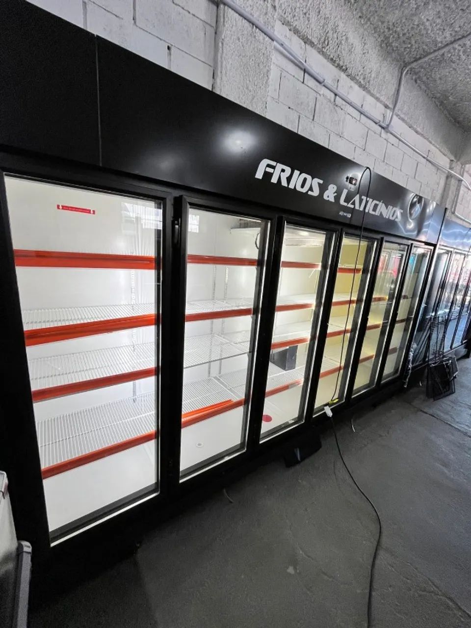 Auto Serviço Fortsul Preto ( 6 portas)