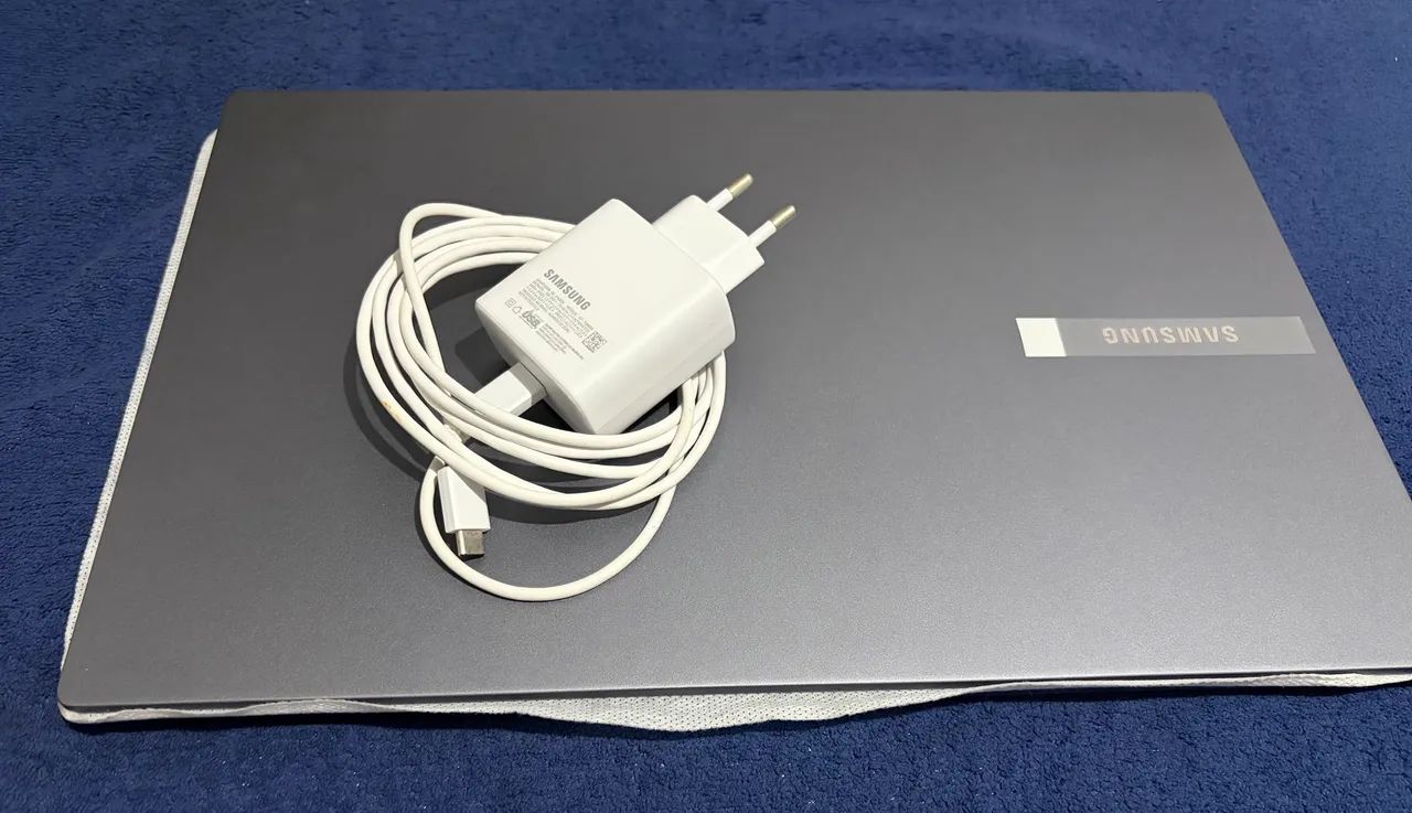 Notebook Samsung BOOK4  - Foto 5