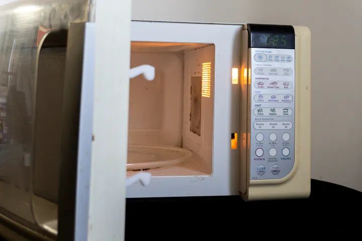 Micro-ondas Electrolux 23L Branco - Foto 4