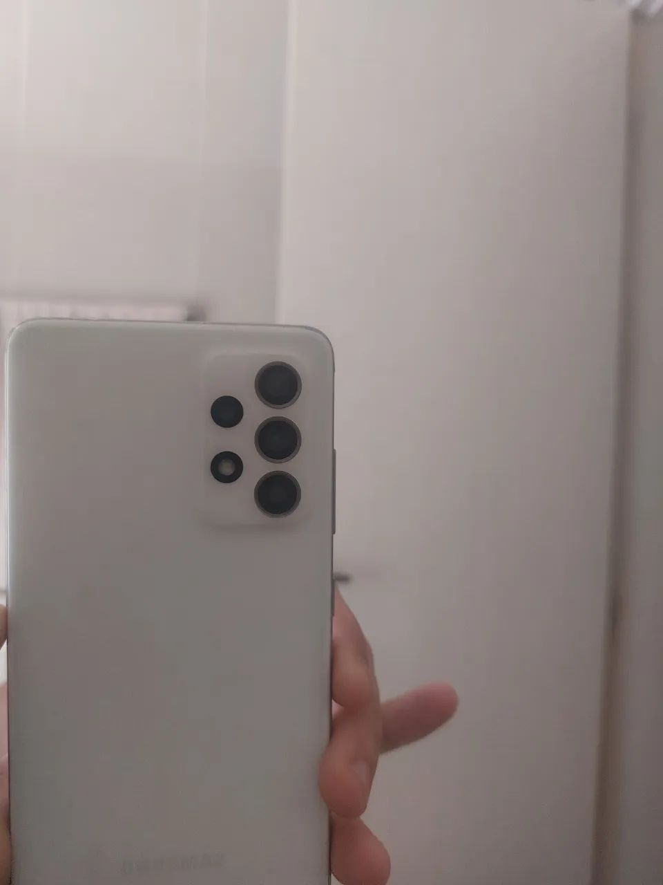 Celular barato! Samsung a52 sem defeitos e poucos detalhes