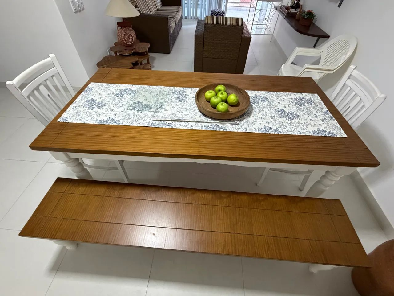Mesa madeira maciça e tampo 100% mdf - Foto 5