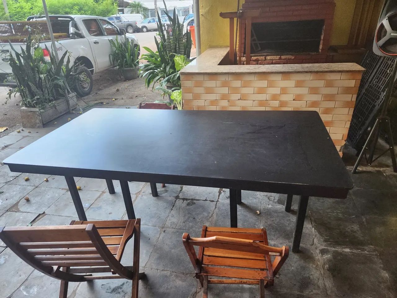 Vendo mesa grande de madeira - Foto 2