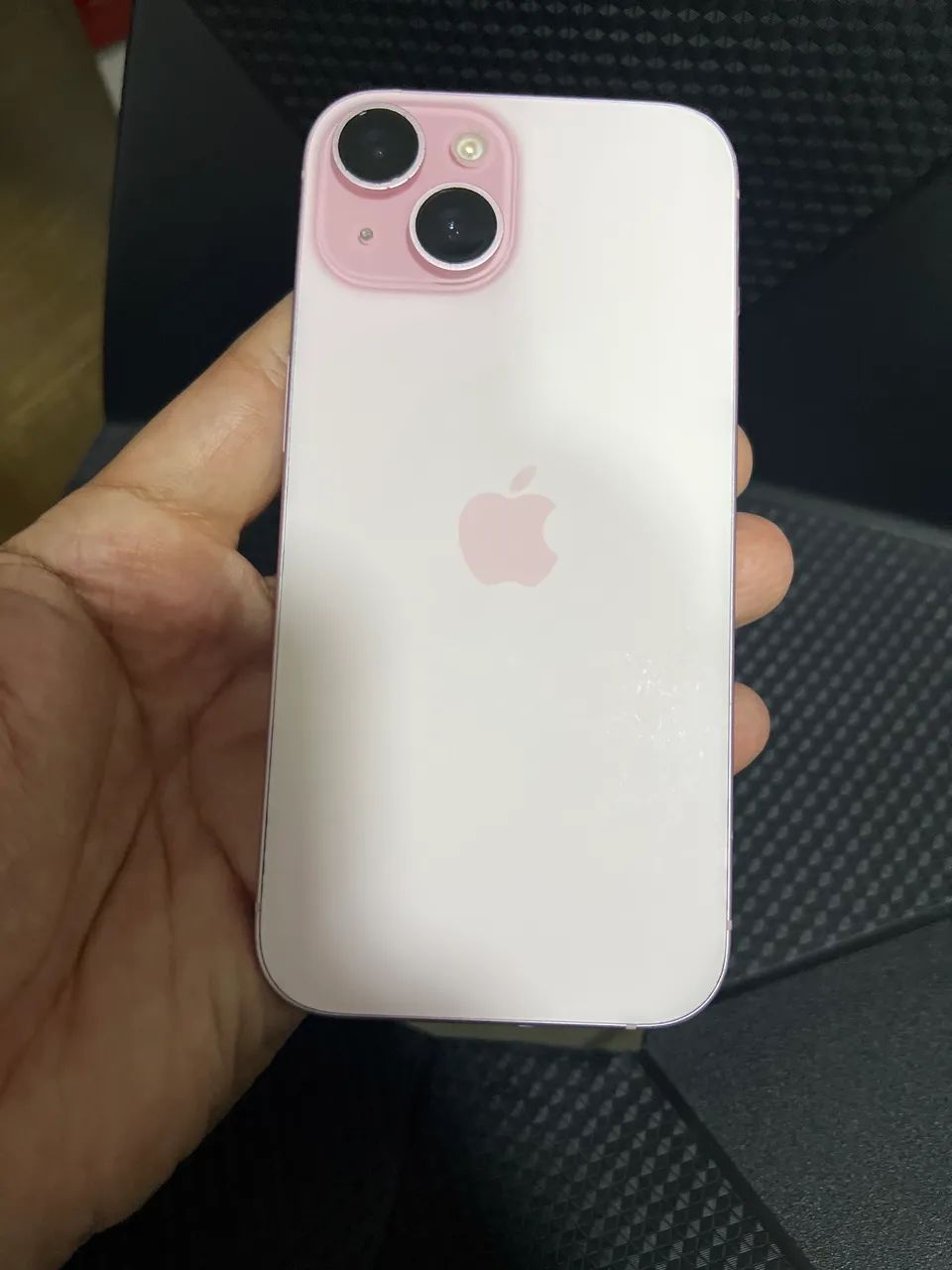 iPhone 15 muito novo  - Foto 2