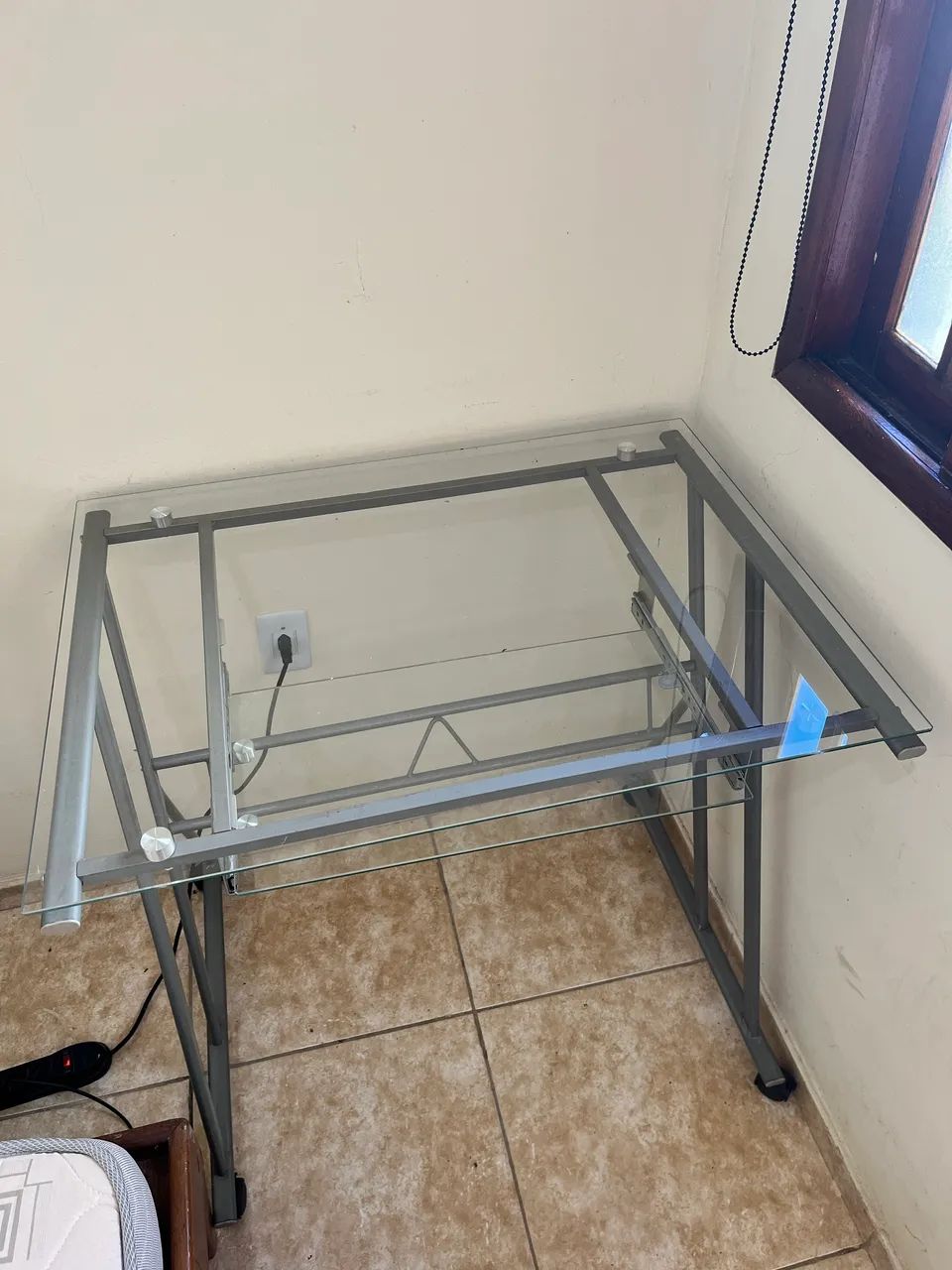 Glass Desk65578337501825122