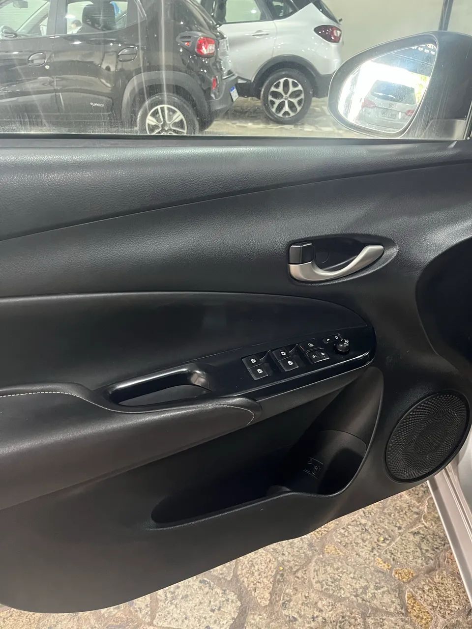 Toyota Yaris XS 1.5 Flex 16V 5P Aut. 2019 - Foto 10