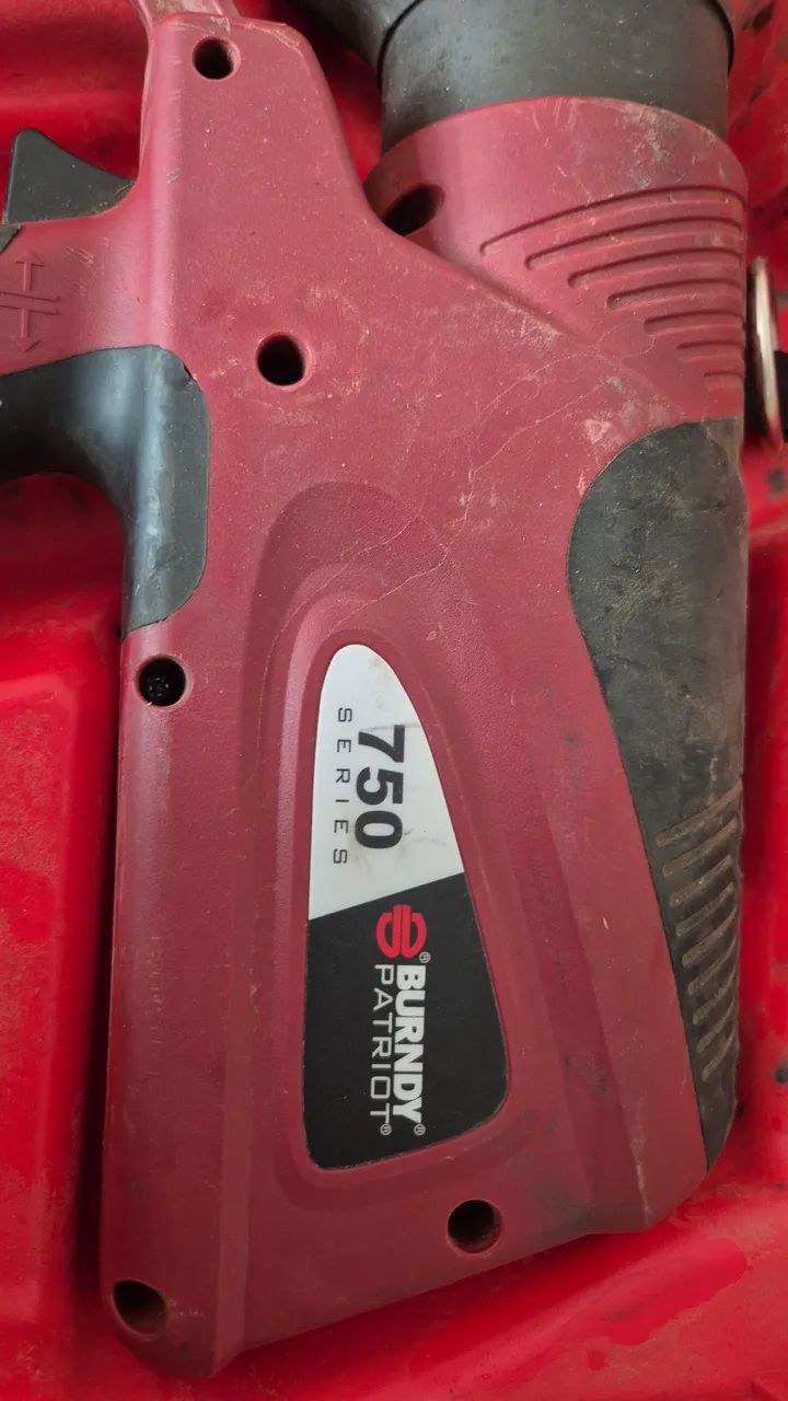 Prensa Terminal EletroHidraulico