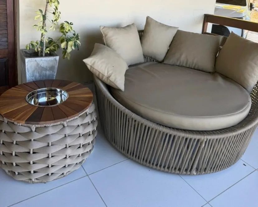 Chaise+Chopeira Disponível em cores 
