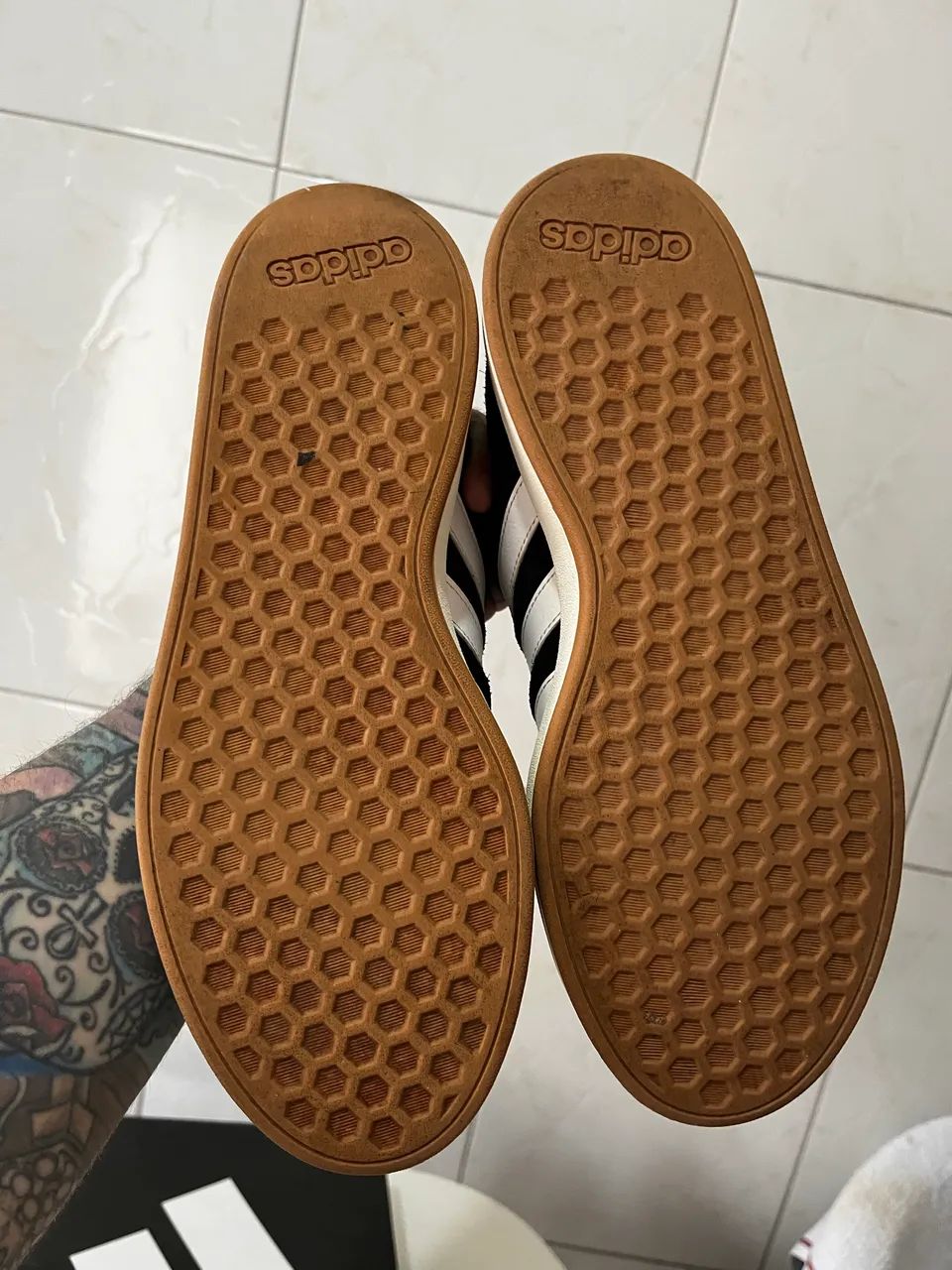 tênis adidas original número 41 - Foto 2