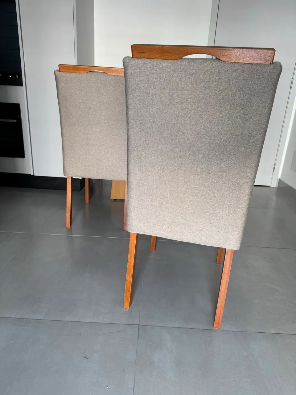 Mesa de Jantar 90x90 cm com 4 Cadeiras - Novíssima! - Foto 3