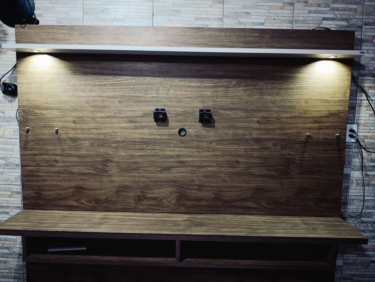 Rack painel com lede super conservado  - Foto 2