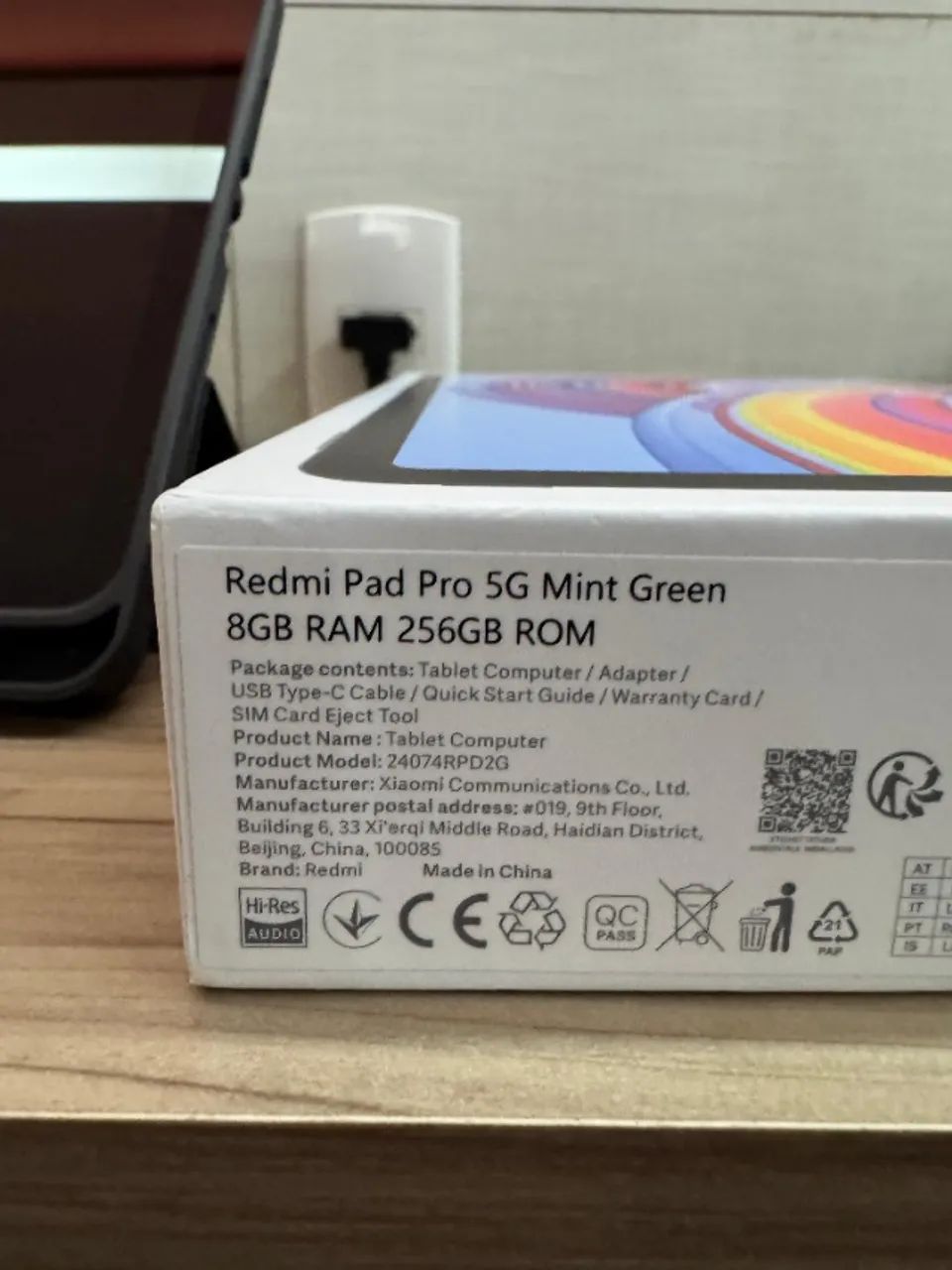 Tablet Redmi Pad Pro 12.1 5G  com 8GB de RAM e 256GB de espaço e case